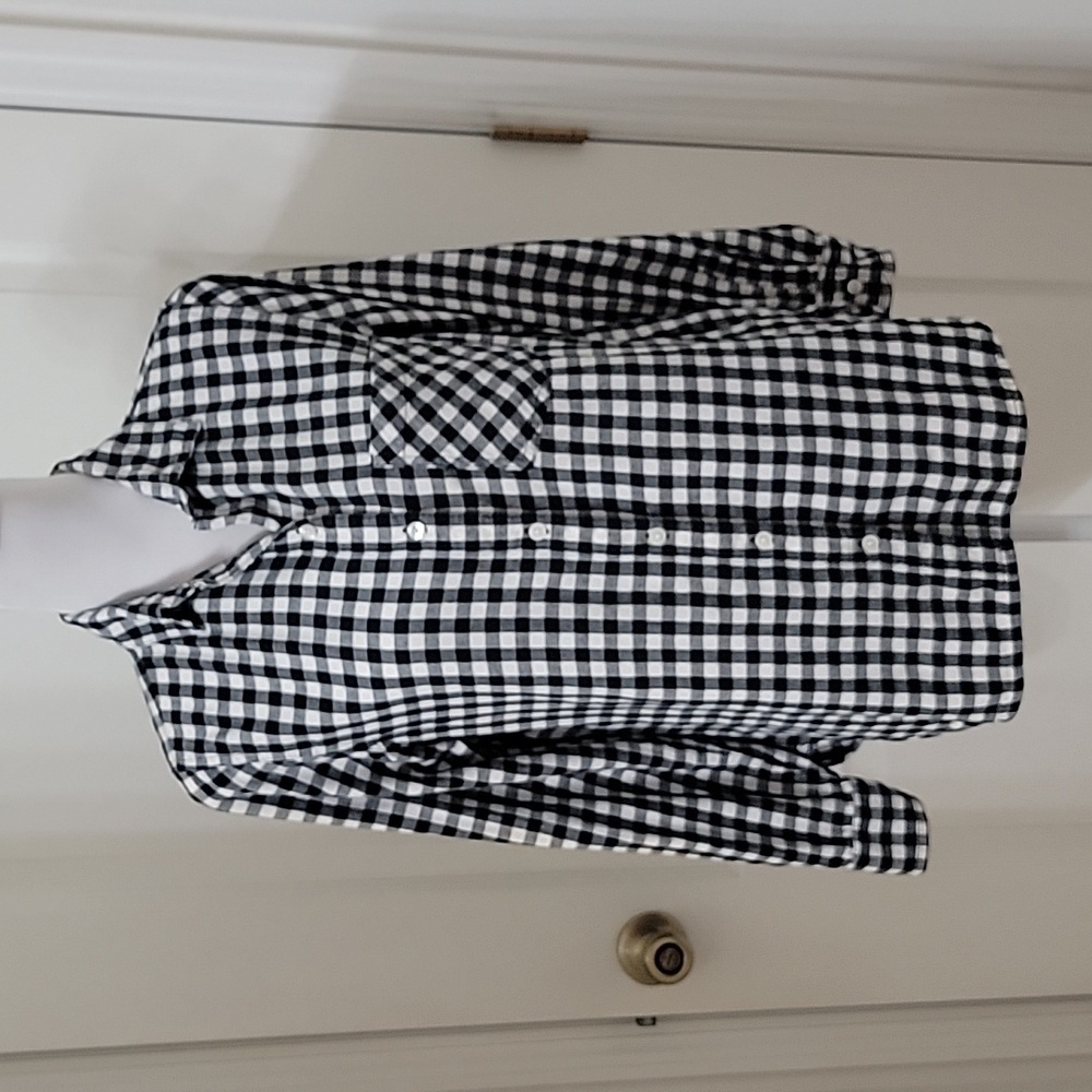Old Navy Size M Black & White Plaid Flannel Button Down Shirt, Exc. Used Cond.